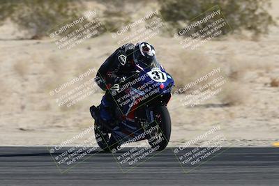 media/Dec-07-2025-CVMA (Sun) [[3e7d2de5dc]]/Race 8-Middleweight Shootout/